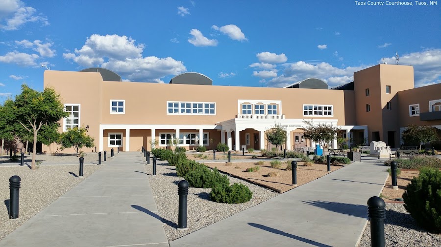 Taos County Courthouse