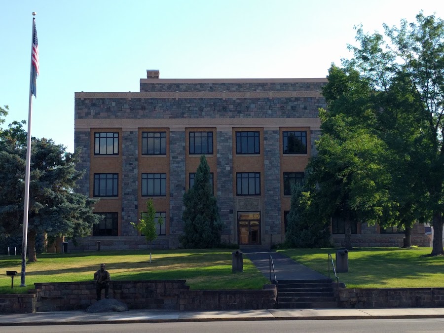 Hughes County CourtHouse